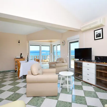 Apartment Lokva Rogoznica 13226c